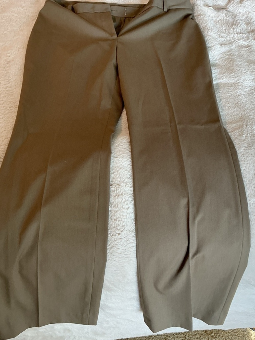 ANTONIO MELANI Olive Green Women’s Dress Pants - Tailored Crease